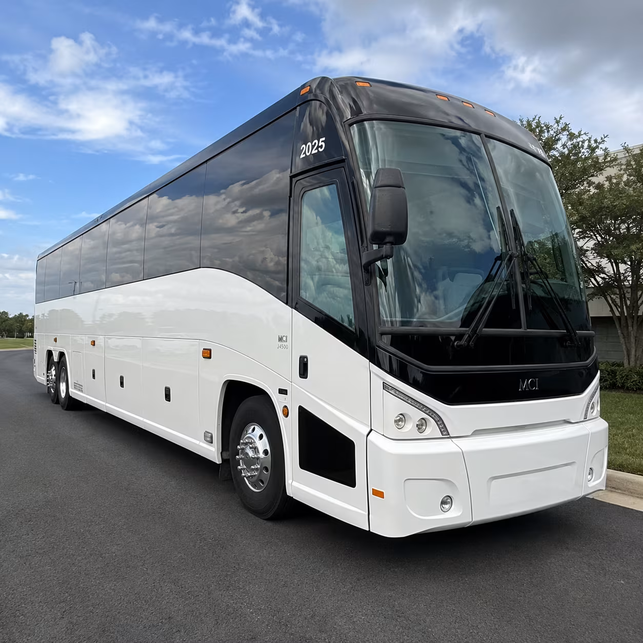 field trip buses to discovery cube oc and segerstrom center from aliso viejo schools